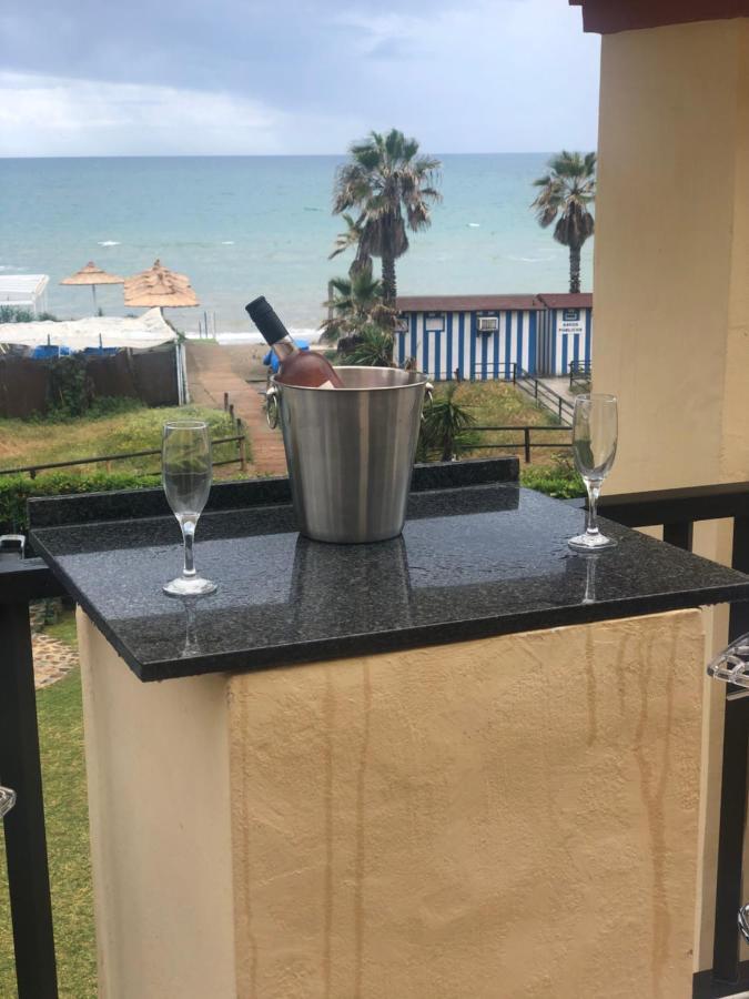 Beachfront Apartment - Sea Views - Марбелья Экстерьер фото
