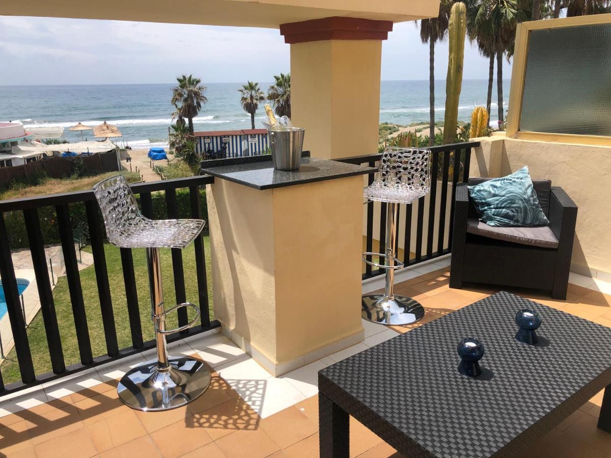 Beachfront Apartment - Sea Views - Марбелья Экстерьер фото