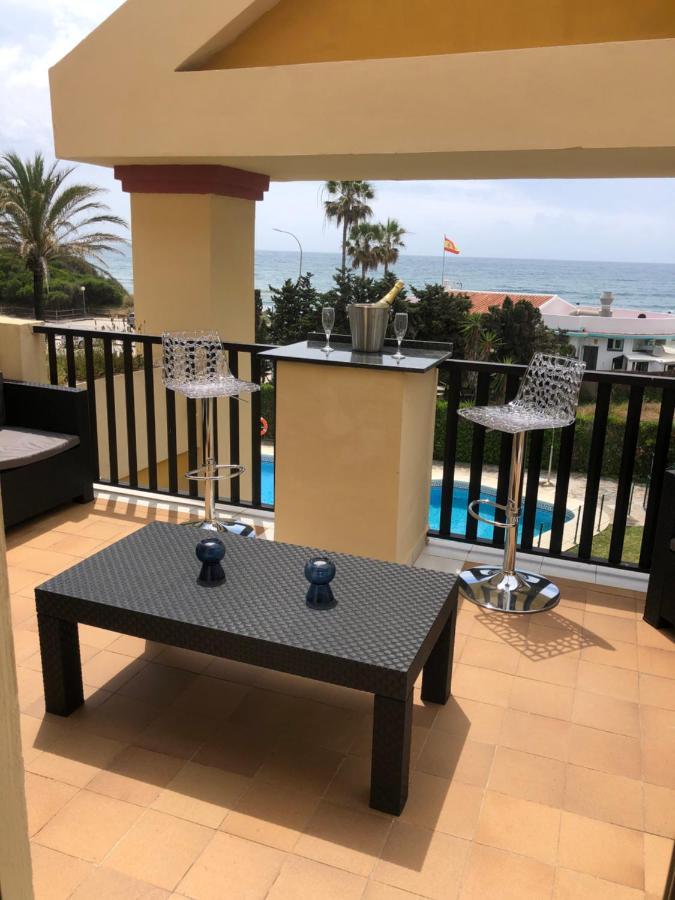 Beachfront Apartment - Sea Views - Марбелья Экстерьер фото